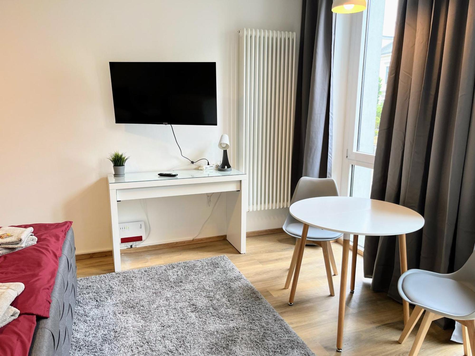 Studio Am Waldschloesschen Mit Kueche Und Netflix Dresden Ngoại thất bức ảnh