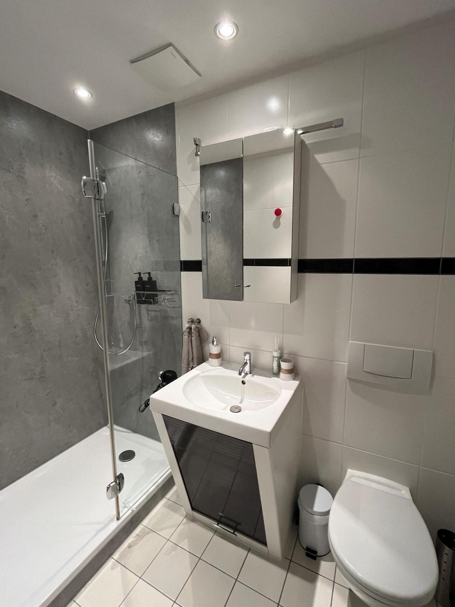 Studio Am Waldschloesschen Mit Kueche Und Netflix Dresden Ngoại thất bức ảnh